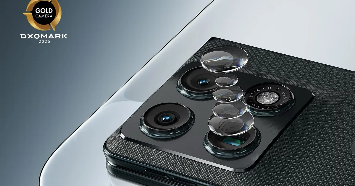 It looks like magnetic modular cameras for phones are coming to the market soon