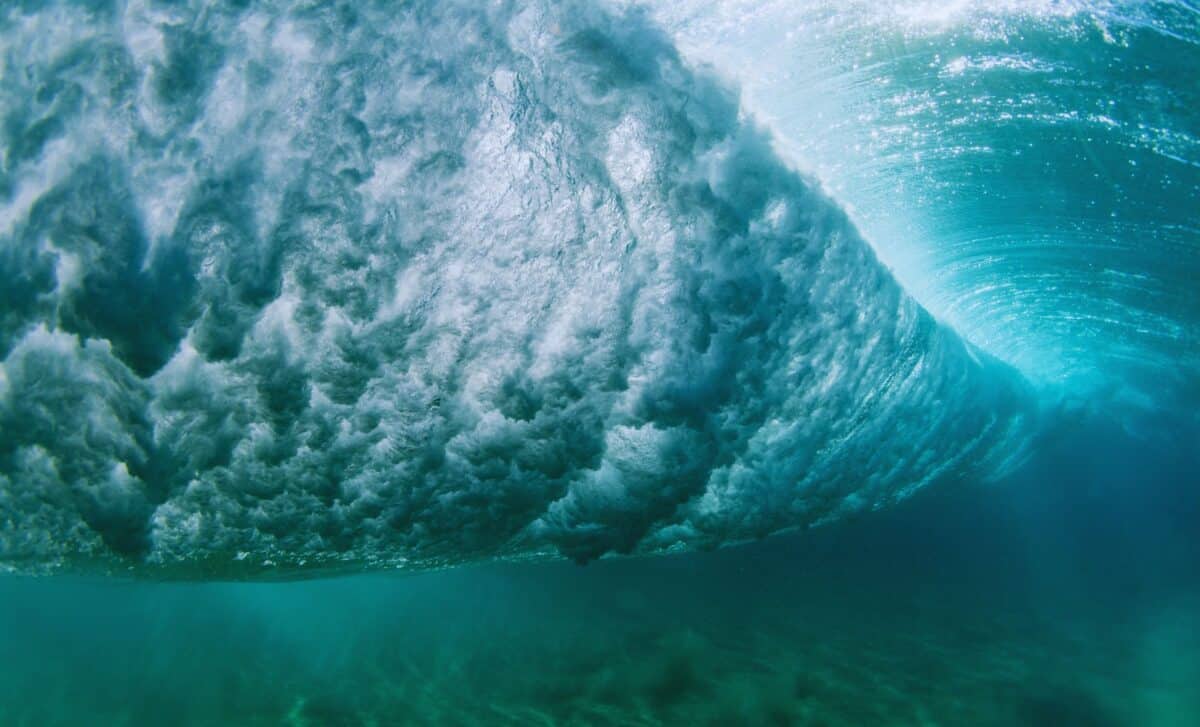 Scientists Have Found a Massive Water Reservoir 700 Kilometers Below, Holding More Water Than Earth’s Entire Surface