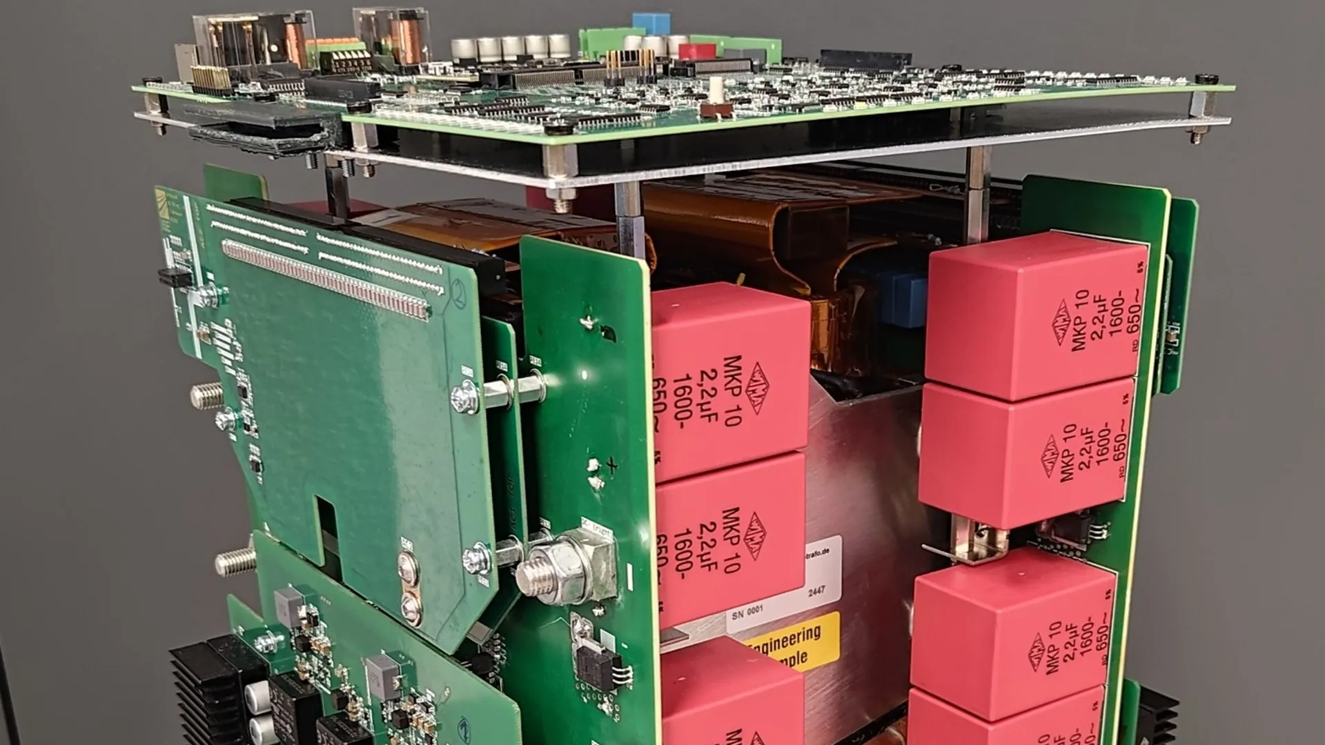 Ultra-fast EV truck charger hits 1 MW using just 500 kW grid power