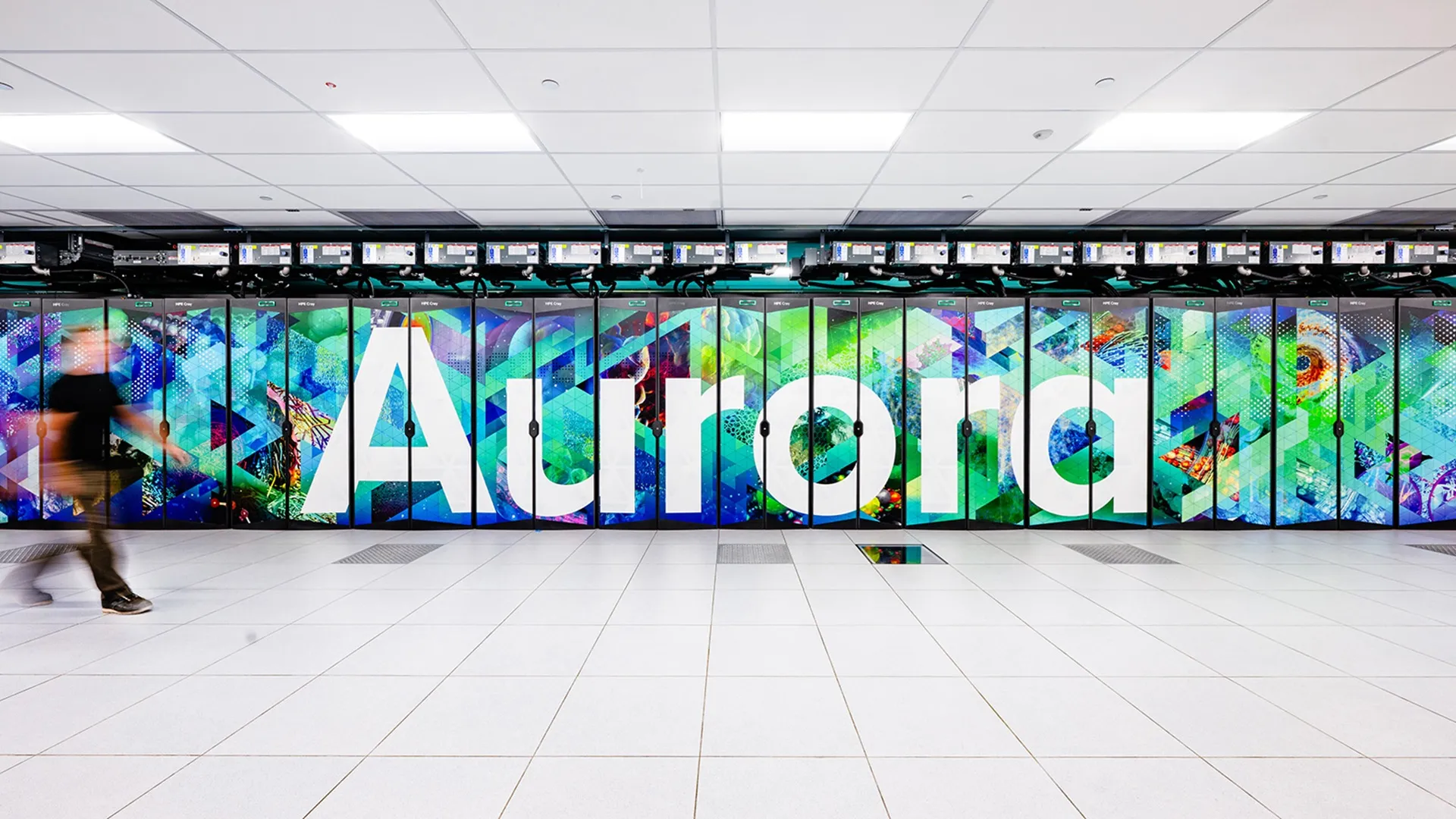 Aurora supercomputer harnesses AI to stabilize fusion plasma