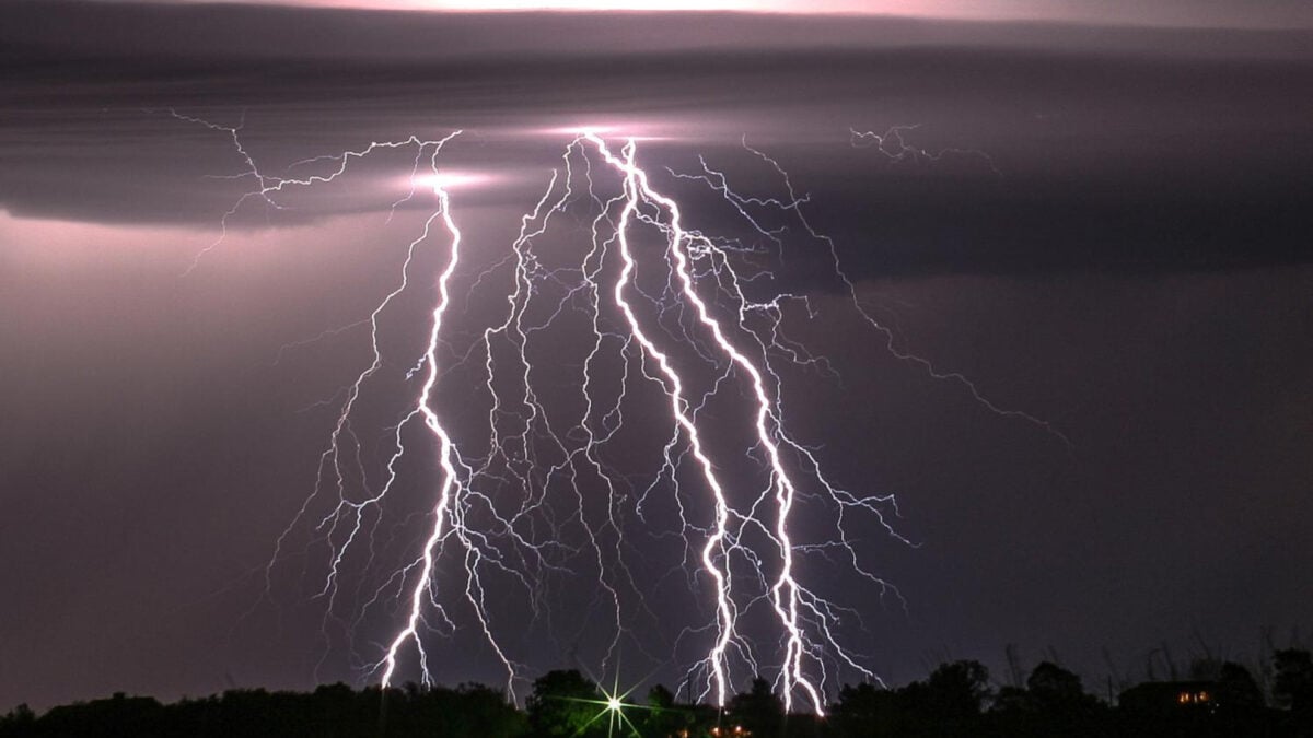‘Lightning-in-a-Box’ Concept Could Shrink a Thunderstorm to the Size of Your Thumb