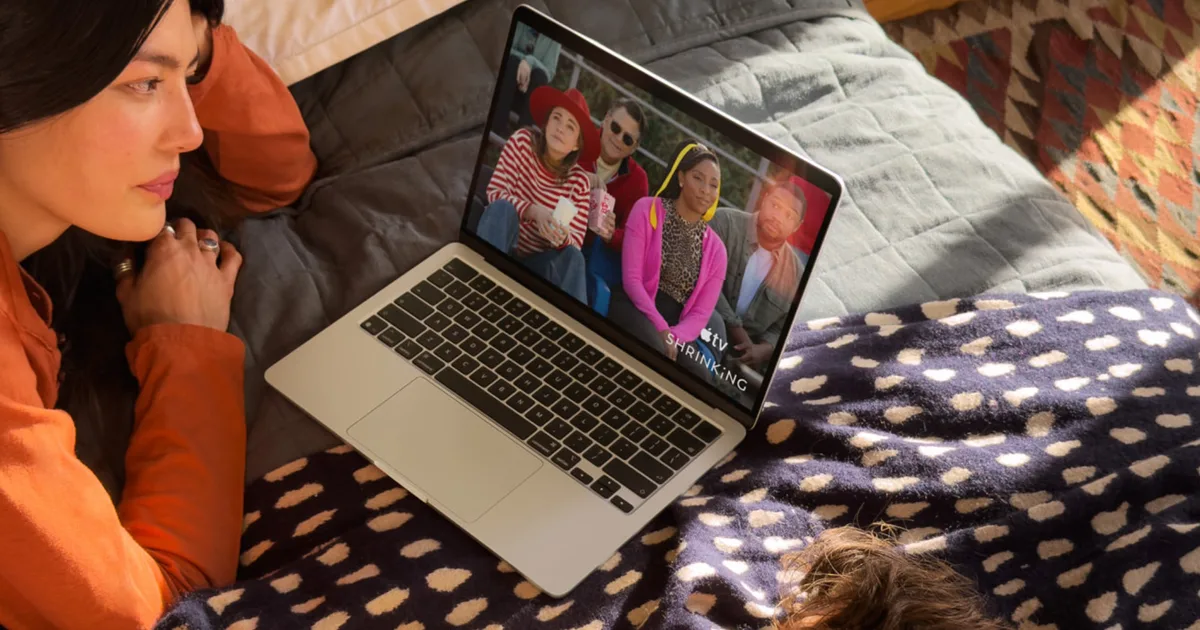 Macbook Air’s storage drive shows impressive speed gain, even beating the MacBook Pro