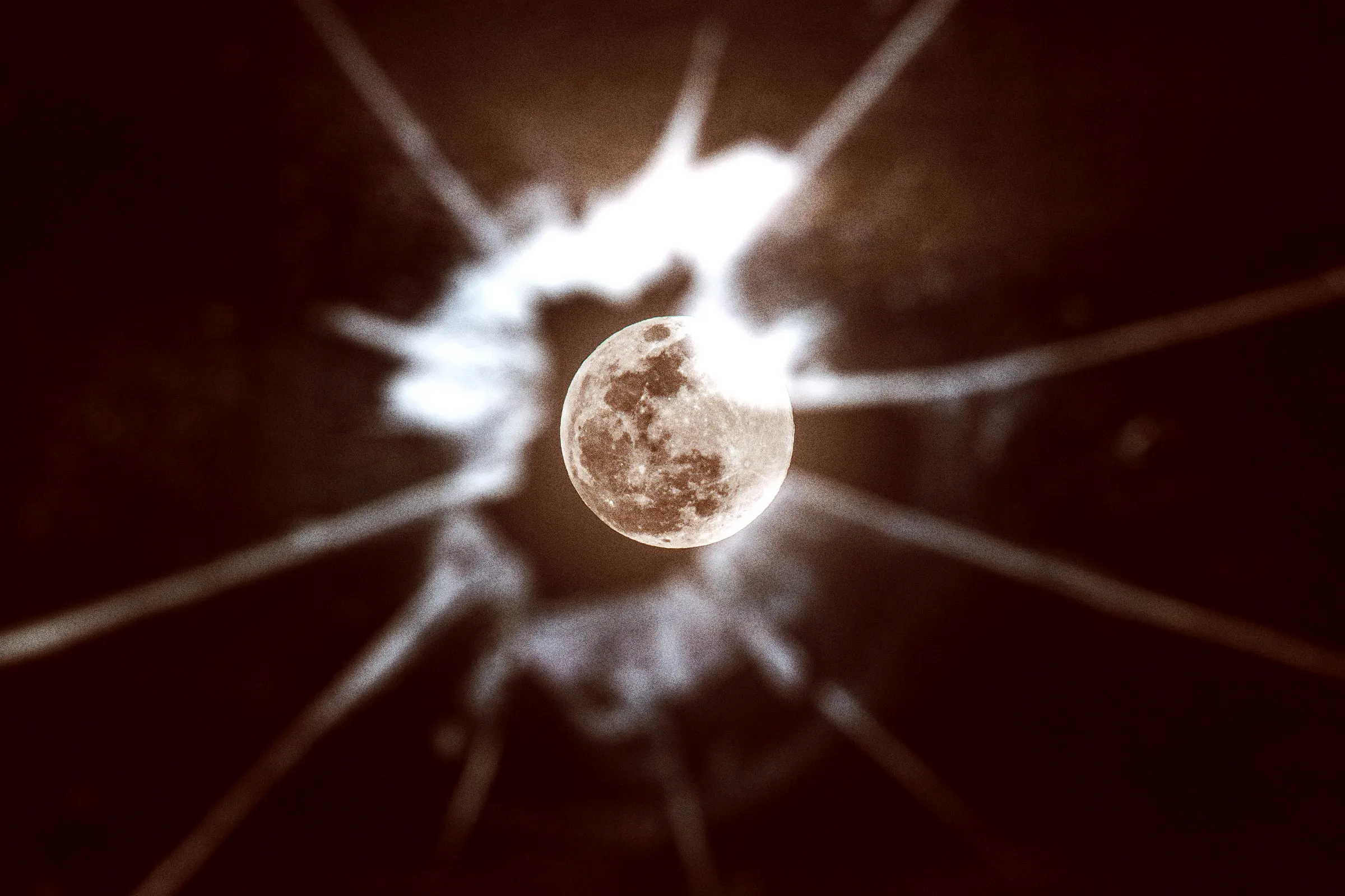 After Nixing Its Planned Moon Landing, NASA Is Starting to Seriously Lose the Moon Race to China