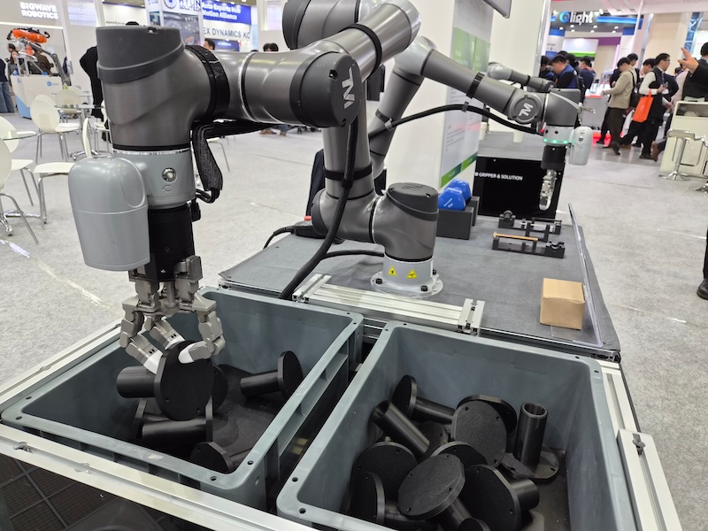Techman Robot and Tesollo unveil adaptive robotic gripper solution for high-mix manufacturing