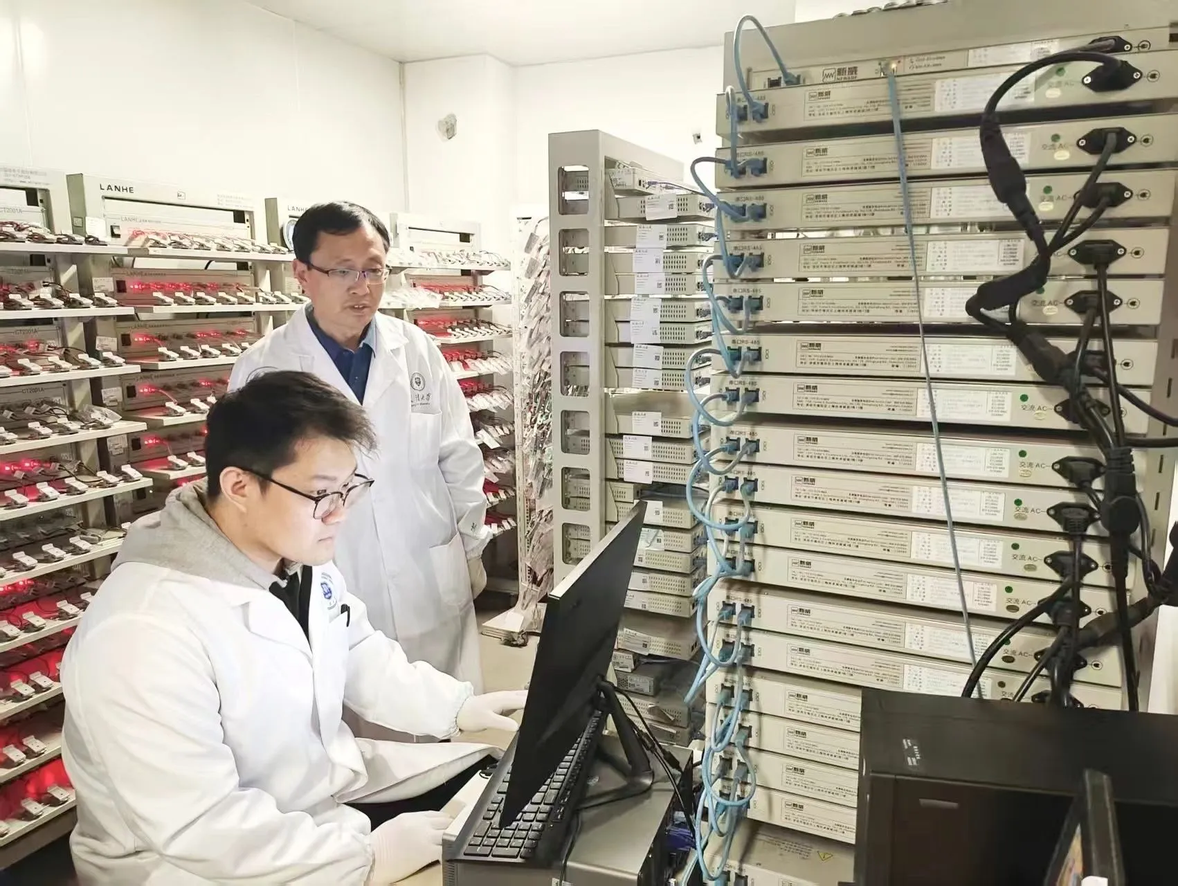 China’s new 250 Wh/kg organic battery can survive extreme temperatures