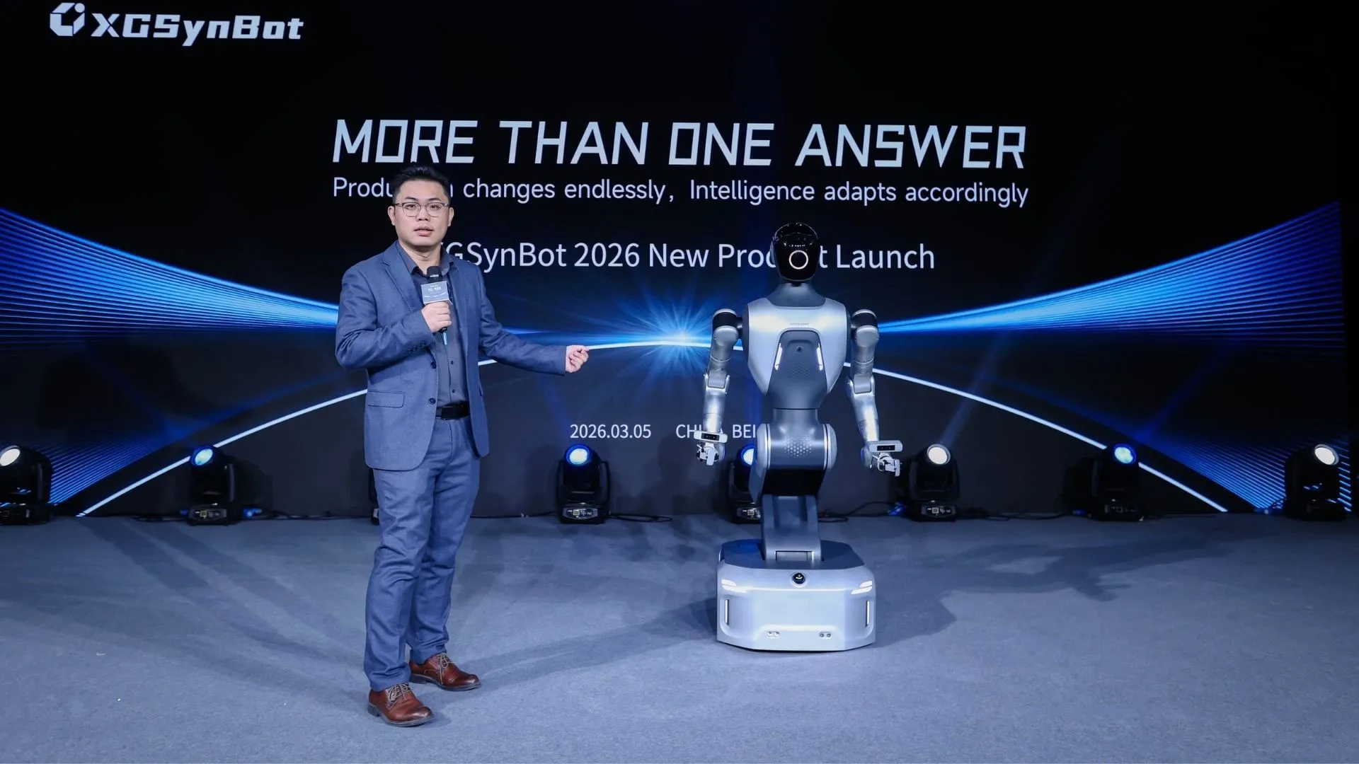 China’s new ‘blue-collar’ humanoid switches modular tools in seconds