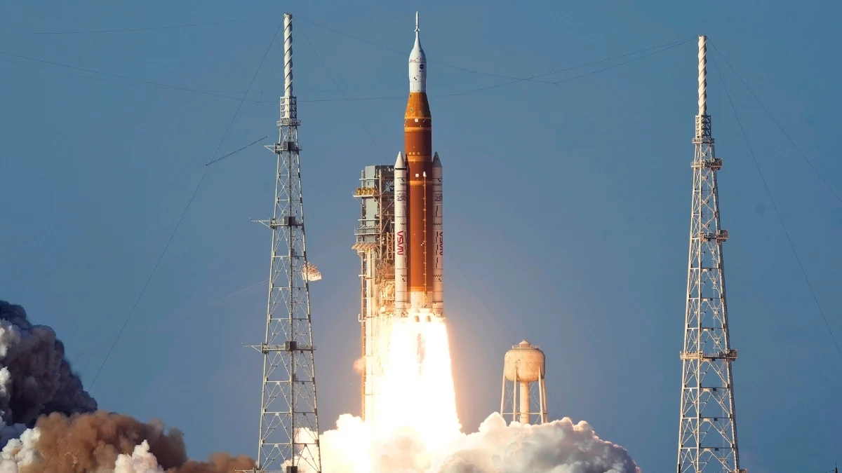 Lunar Launch, New Cholesterol Guidelines, And More! : ScienceAlert