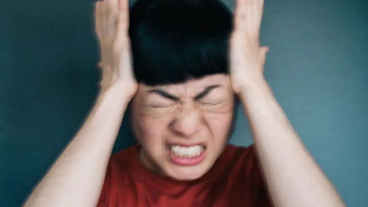 “Exploding Head Syndrome” Can Strike as You Fall Asleep. An Expert Explains. : ScienceAlert