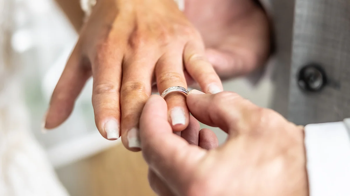 Marriage Linked to Lower Cancer Risk In Study of 4 Million Cases : ScienceAlert