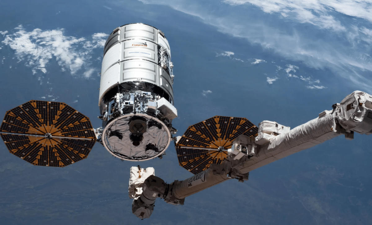 NASA Astronauts Prepare for Cygnus Cargo Mission That Will Transform Science