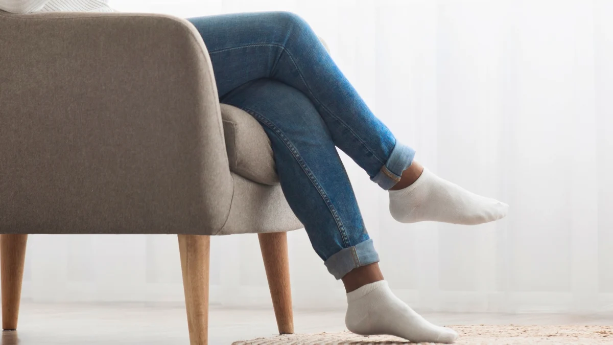Is Crossing Your Legs Actually Bad For You? Here’s What The Evidence Says : ScienceAlert