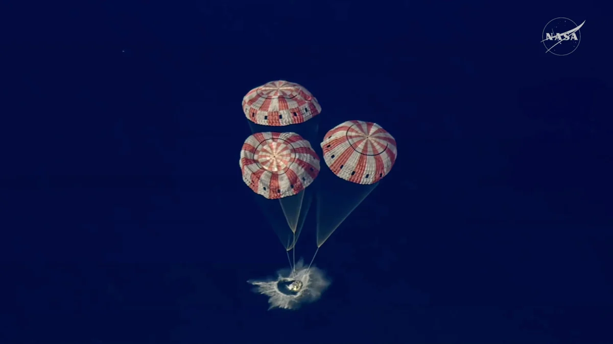 Splashdown! Artemis II Crew Safely Returns After Record-Breaking Moon Voyage : ScienceAlert