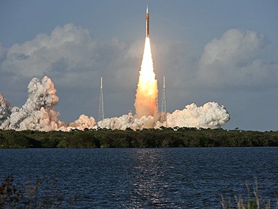 What Artemis II’s astronauts will look for on the Moon’s far side