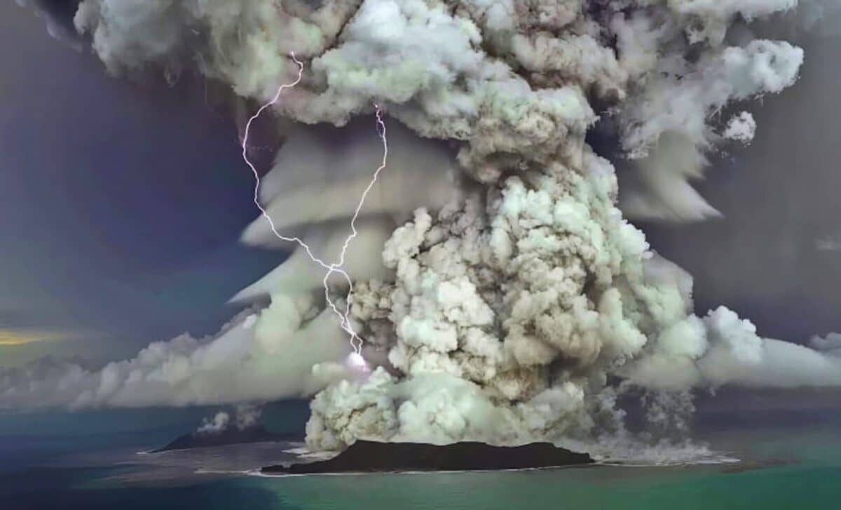 Tonga’s Volcanic Eruption Hit the Edge of Space. Then the Atmosphere Froze, and It Hasn’t Recovered Since