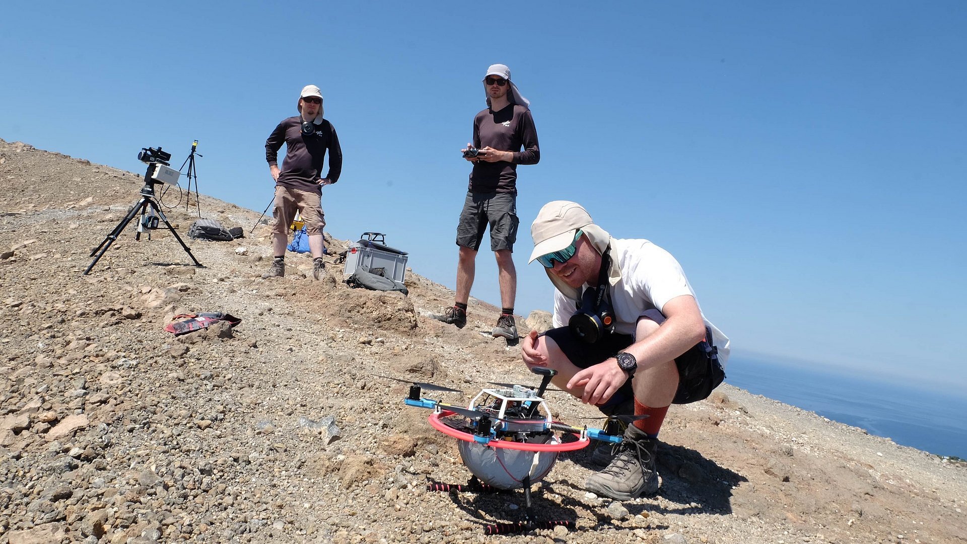 Autonomous drones measure volcanic gas clouds, offering clearer eruption warning signs