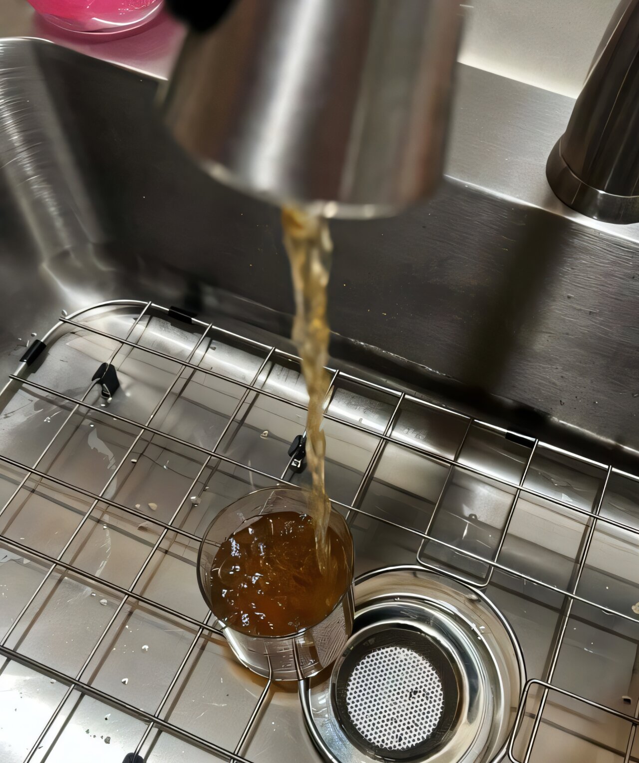 Austin neighborhood tap water tests uncover lead and arsenic in homes